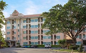 C-House & Residence Hotel Amata City